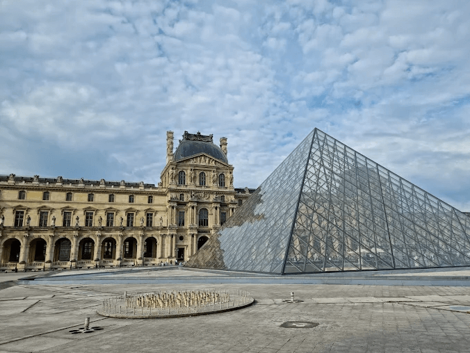 Comment visiter le Louvre sans faire la file (et avec des enfants !)